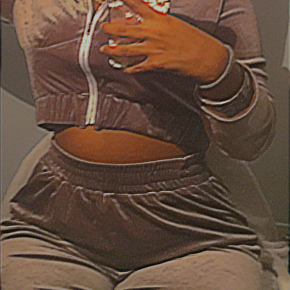 HOT! grey velour set!! juicy tagged for exposure!